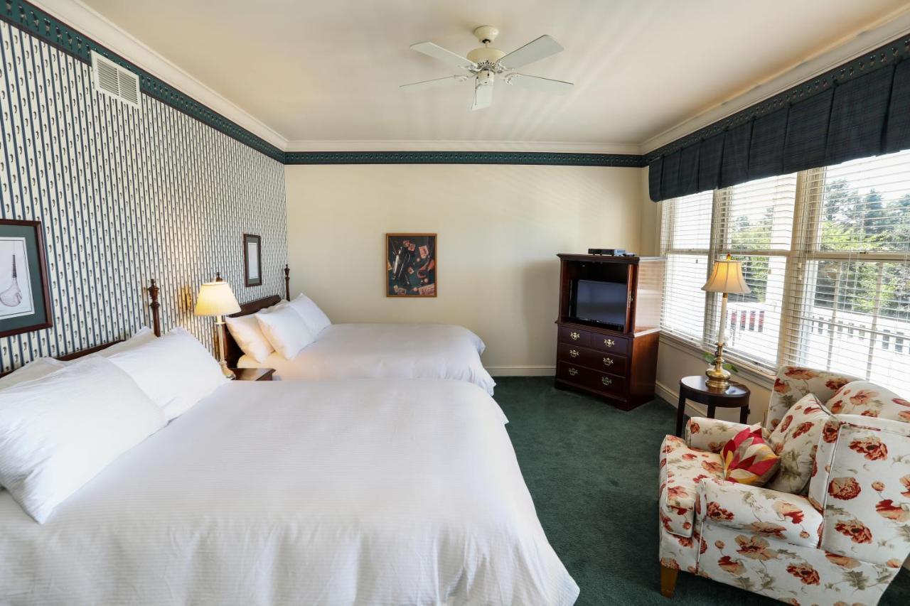 Oakmont Inn Verona Exterior photo